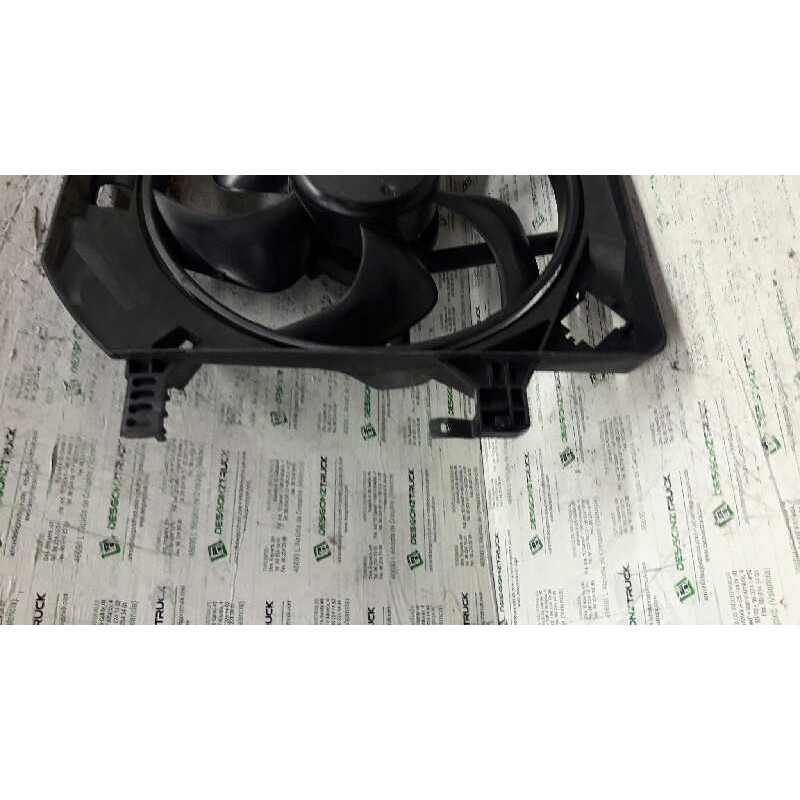 Recambio de electroventilador para opel vivaro combi 2.7t corto referencia OEM IAM 1831348000 - Gris 2