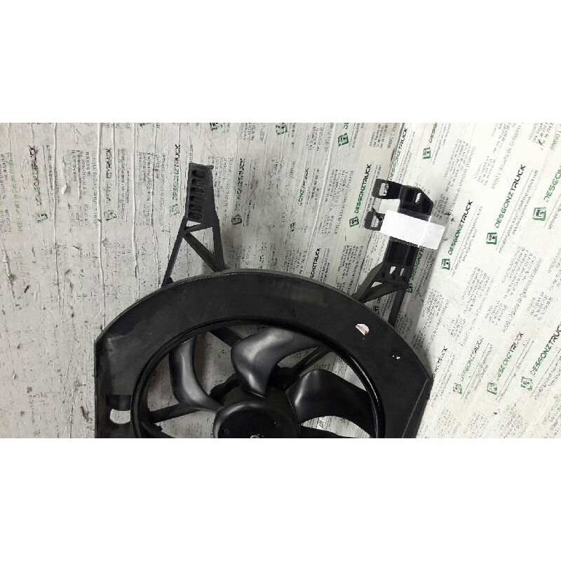Recambio de electroventilador para opel vivaro combi 2.7t corto referencia OEM IAM 1831348000 - Gris 3