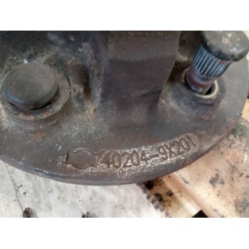 Recambio de buje delantero para nissan cabstar e 3.0 diesel referencia OEM IAM 402049X201  