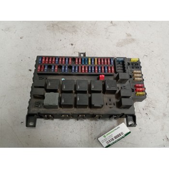 CAJA RELES / FUSIBLES 1674870 518685201700
