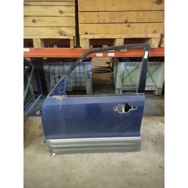 Recambio de puerta delantera izquierda para mitsubishi pajero referencia OEM IAM   