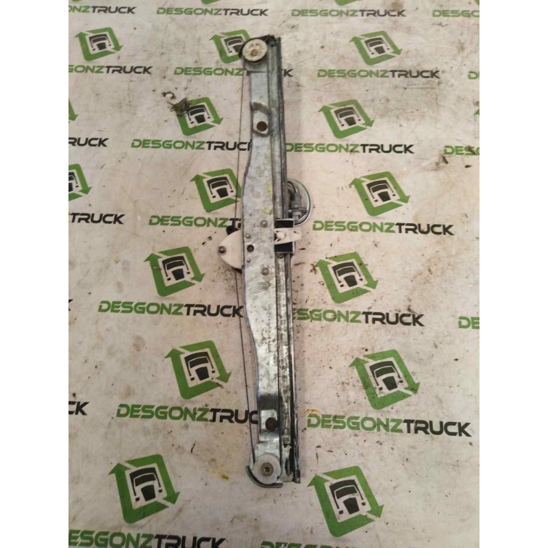 Recambio de elevalunas delantero derecho para nissan trucks atleon tk 56/2 referencia OEM IAM   12V - Blanco 2