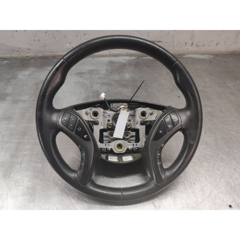 Recambio de volante para hyundai i30 (gd) 1.6 crdi referencia OEM IAM   