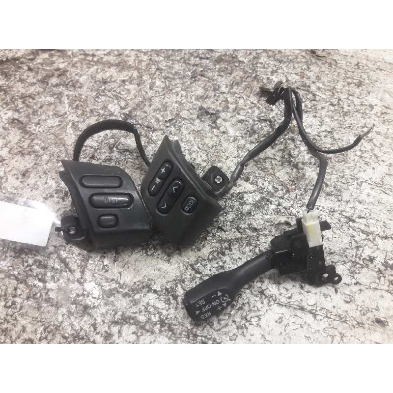 Recambio de mando volante para toyota corolla verso (r1) 2.0 d-4d luna referencia OEM IAM 3