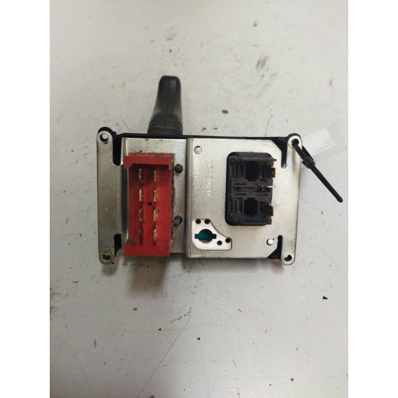Recambio de interruptor para scania serie 4 (p/r 124 l) 11.7 diesel referencia OEM IAM 1349967 MANDO RETARDER - Blanco 2