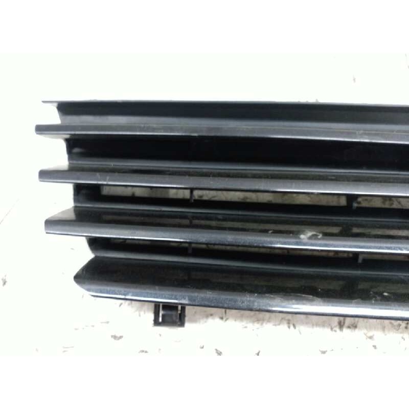 Recambio de rejilla delantera central para volkswagen polo berlina (6n2) trendline referencia OEM IAM 6N0853651 6N0853655 - Negro 2