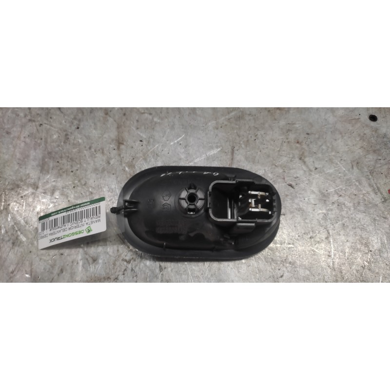 Recambio de maneta interior delantera derecha para renault scenic ii authentique referencia OEM IAM 8200028486 2