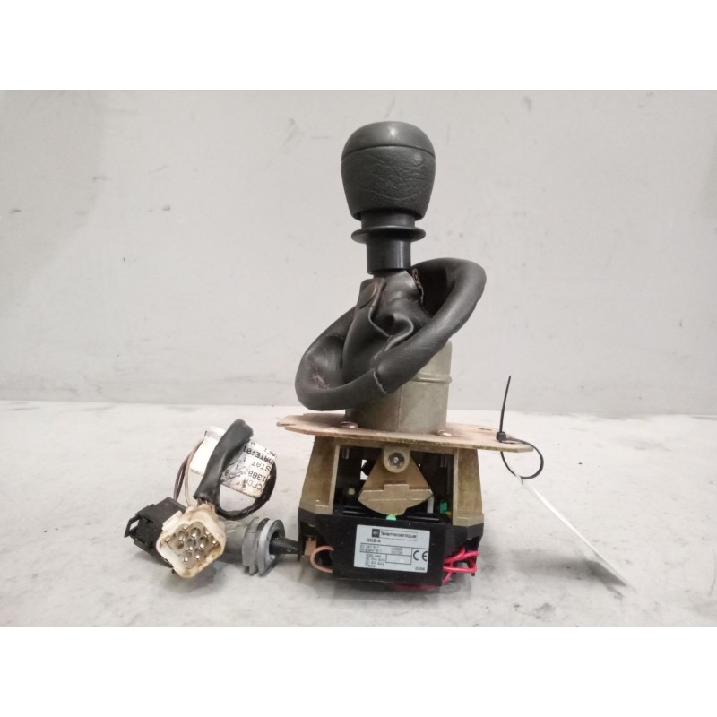 Recambio de palanca cambio para scania serie 4 (p/r 164 l) 15.6 diesel referencia OEM IAM 1434027 - Rojo 5