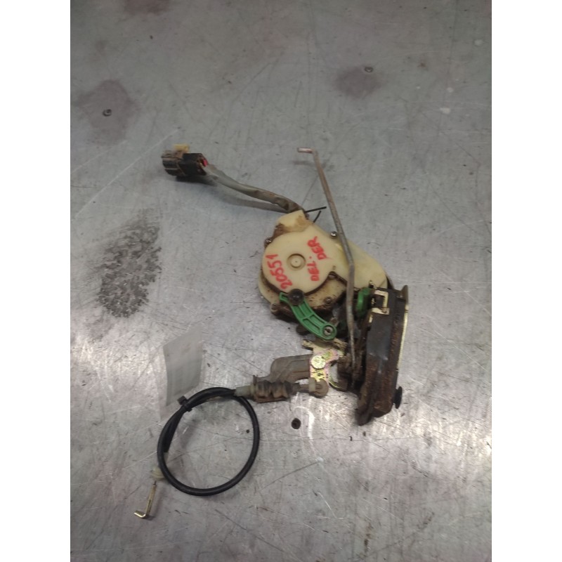 Recambio de cerradura puerta delantera derecha para kia sorento 2.5 crdi ex referencia OEM IAM 2