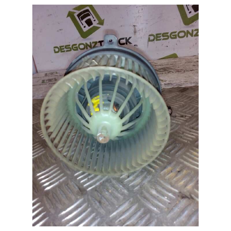Recambio de motor calefaccion para nissan eco - t 100.45/78 kw/e2 referencia OEM IAM - Blanco 2