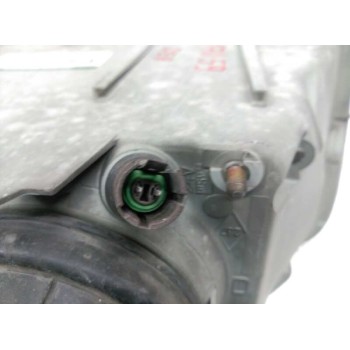 Recambio de faro derecho para renault rapid/express (f40) 1.9 d familiar (f40p) referencia OEM IAM 7701039725  