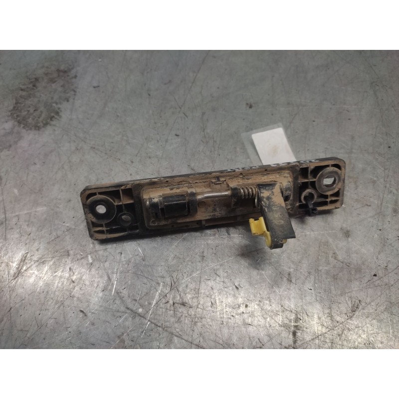 Recambio de maneta exterior porton para kia sorento 2.5 crdi ex referencia OEM IAM 2