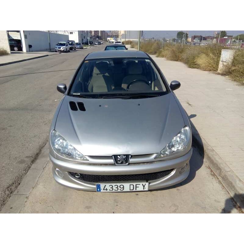 PEUGEOT 206 BERLINA