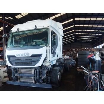 iveco stralis (ad/at) del año 2013