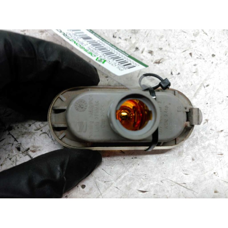 Recambio de piloto lateral derecho para seat leon (1m1) sport referencia OEM IAM - Rojo 3