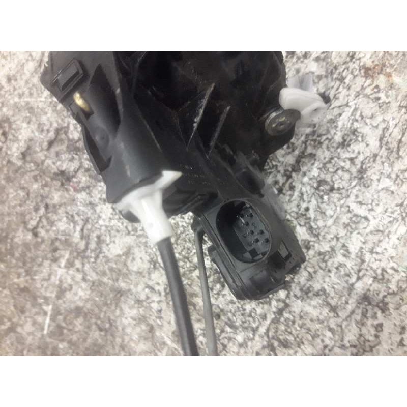 Recambio de cerradura puerta delantera derecha para bmw serie 3 berlina (e46) 320d referencia OEM IAM  7 PINS 3