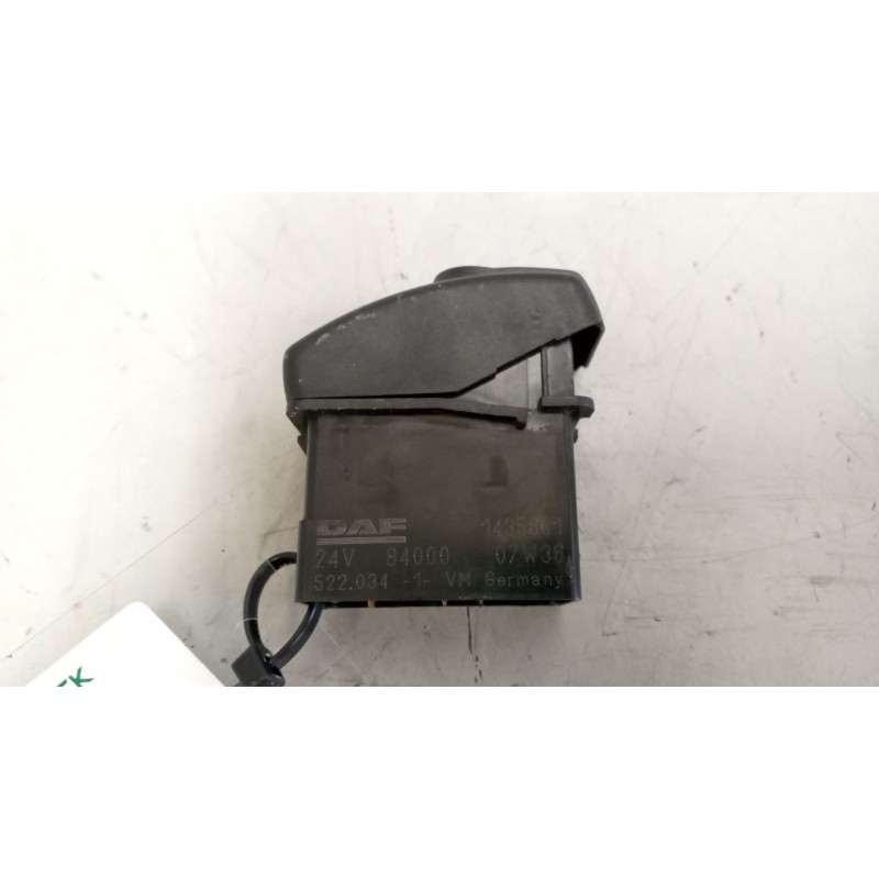 Recambio de interruptor para daf serie xf105.460 12.9 diesel referencia OEM IAM 1435601 - Blanco 3