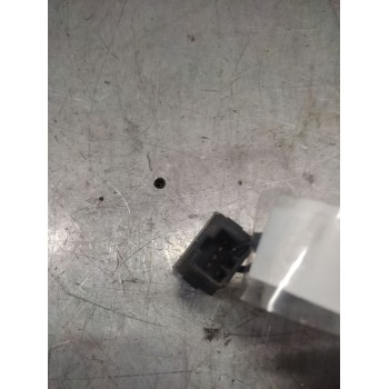 Recambio de boton antivaho para kia sorento 2.5 crdi ex referencia OEM IAM  5 PINS 