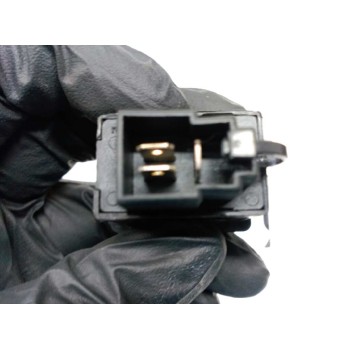 Recambio de boton agua limpia para kia pride glxi familiar referencia OEM IAM   