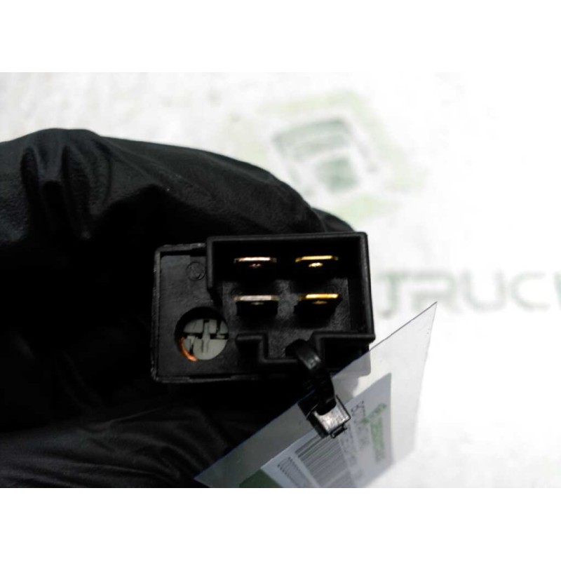 Recambio de boton antivaho para kia pride glxi familiar referencia OEM IAM 2