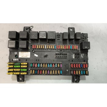 CAJA RELES / FUSIBLES 20568055 