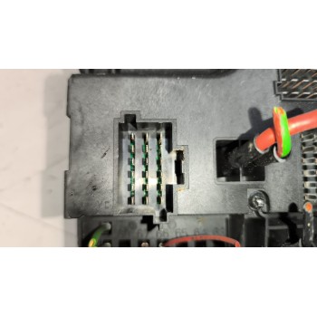 Recambio de caja reles / fusibles para volvo fh 12 2002  12.1 diesel (d12d460) referencia OEM IAM 20568055  
