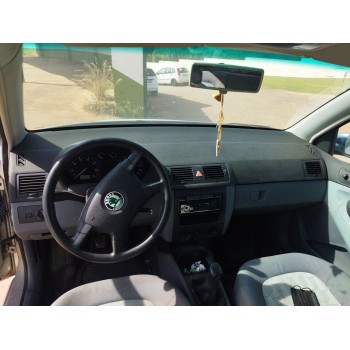 skoda fabia i (6y2) del año 2001