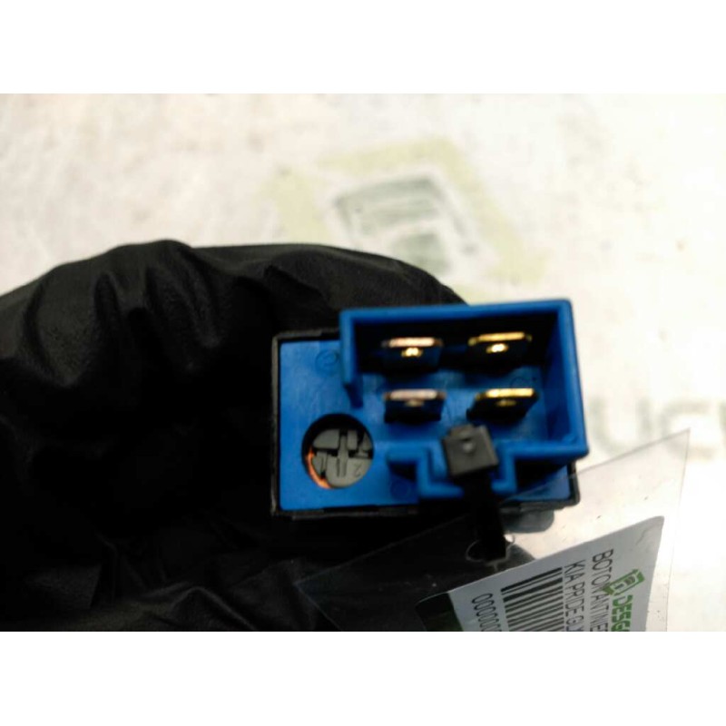 Recambio de boton antiniebla trasero para kia pride glxi familiar referencia OEM IAM 2