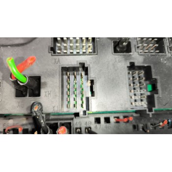Recambio de caja reles / fusibles para volvo fh 12 2002  12.1 diesel (d12d460) referencia OEM IAM 20568055  