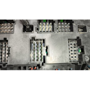 Recambio de caja reles / fusibles para volvo fh 12 2002  12.1 diesel (d12d460) referencia OEM IAM 20568055  