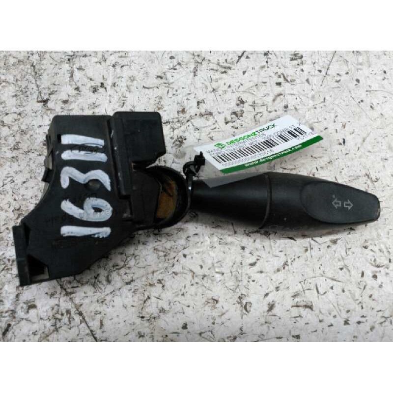 Recambio de mando intermitentes para ford transit mod. 2000 combi ft 280 2.0 corto city-light referencia OEM IAM YC1T13335AE - Blanco