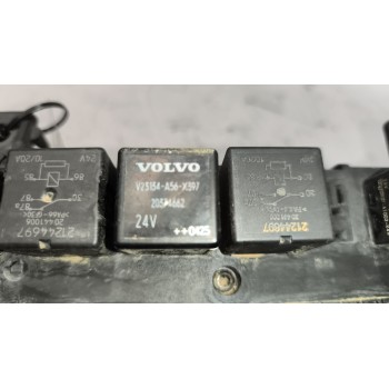 Recambio de caja reles / fusibles para volvo fh 12 2002  12.1 diesel (d12d460) referencia OEM IAM 20568055  