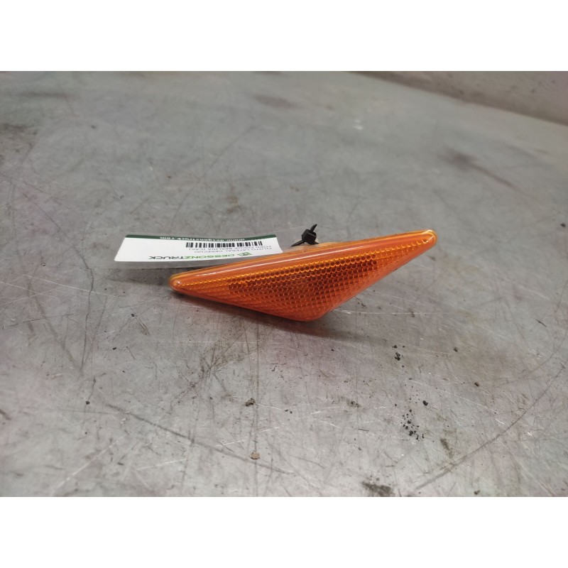 Recambio de piloto lateral derecho para ford focus berlina (cak) 1.8 tddi turbodiesel cat referencia OEM IAM  2 PINS - Negro