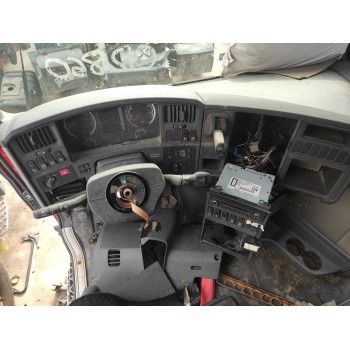 scania serie p/g/r (l-clase) del año 2015