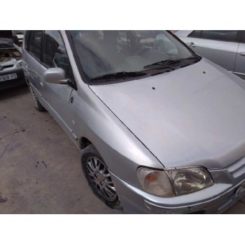 mitsubishi space star (dg0) del año 2001