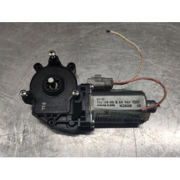 MOTOR ELEVALUNAS DELANTERO DERECHO 