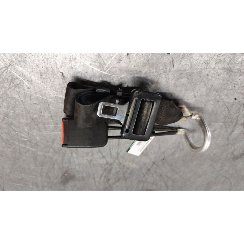 Recambio de enganche cinturon trasero central para volkswagen golf iii (1h1) 1.6 referencia OEM IAM   