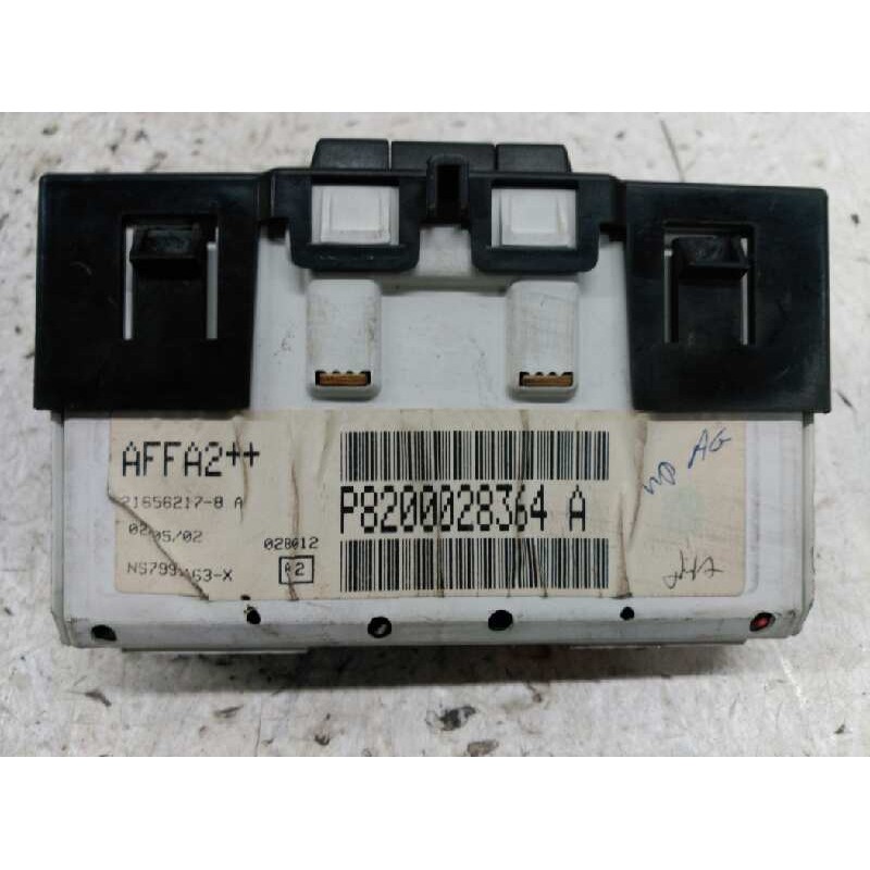 Recambio de pantalla multifuncion para renault clio ii fase ii (b/cb0) authentique referencia OEM IAM 8200028364 2