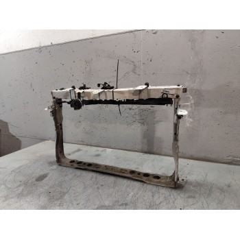 Recambio de panel frontal para toyota auris active referencia OEM IAM   