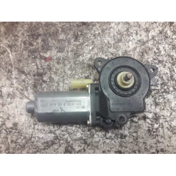 MOTOR ELEVALUNAS DELANTERO DERECHO 0130821939 2 PINS 