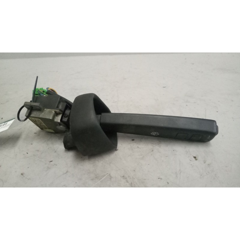Recambio de mando limpia para volvo fm 12 2002 referencia OEM IAM 20700927  
