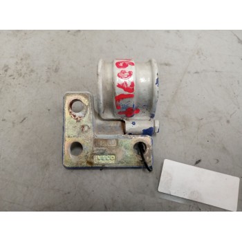 BISAGRA DELANTERA IZQUIERDA 500301542 SUPERIOR