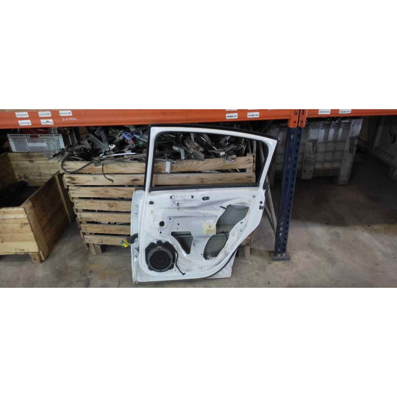 Recambio de puerta trasera derecha para citroën c4 berlina cool referencia OEM IAM - Blanco 4