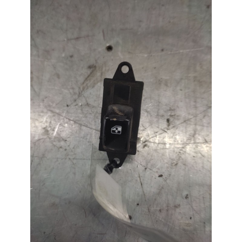 Recambio de mando elevalunas delantero derecho para chevrolet tacuma se referencia OEM IAM  6 PINS 