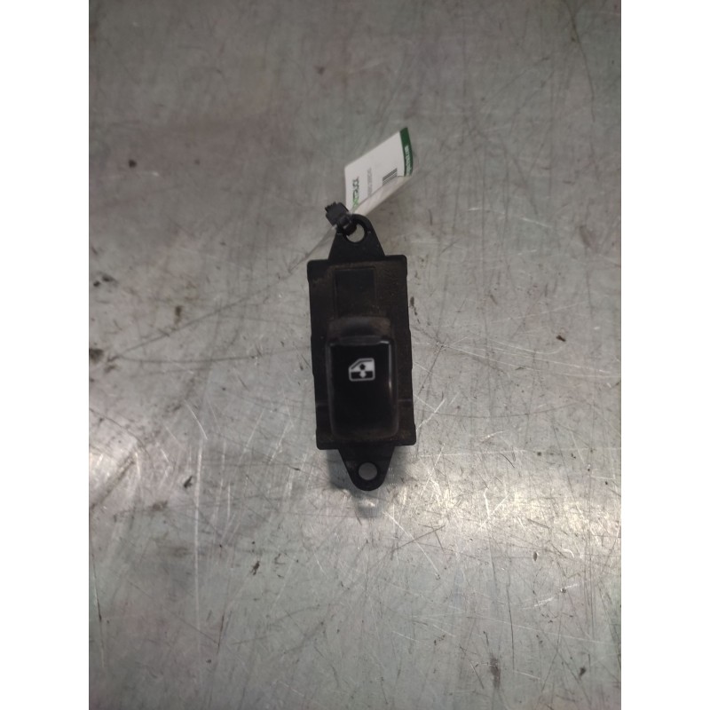 Recambio de mando elevalunas trasero derecho para chevrolet tacuma se referencia OEM IAM  6 PINS 