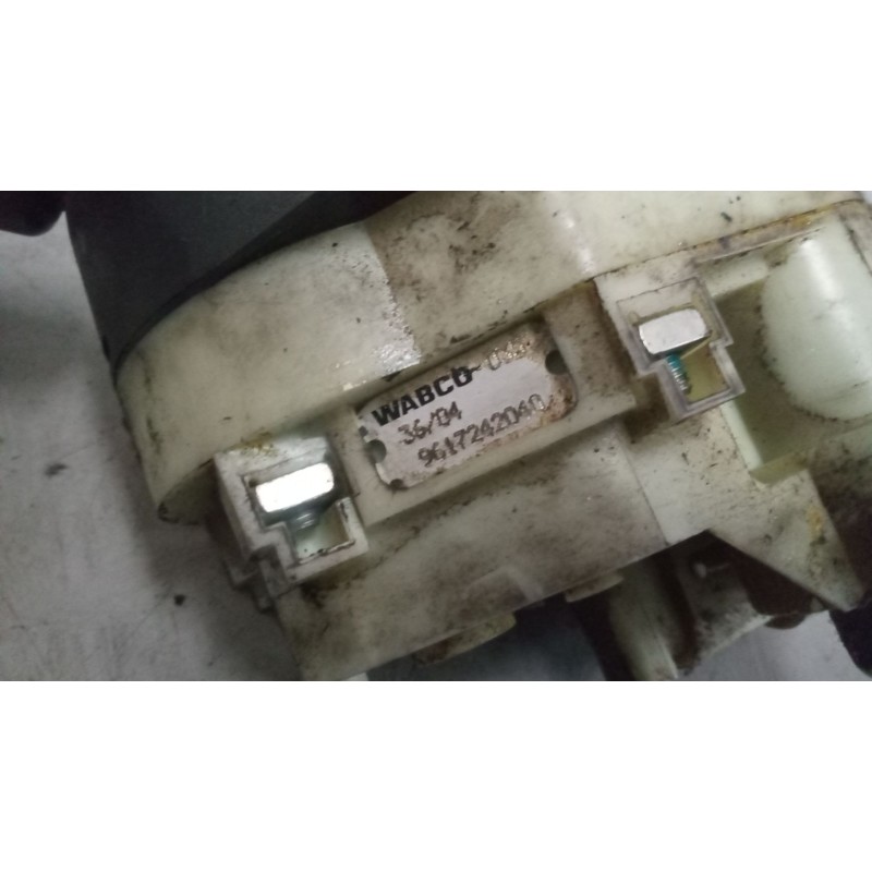 Recambio de palanca freno de mano para volvo fm 12 2002 referencia OEM IAM 20367533  9617242040 - Blanco 4