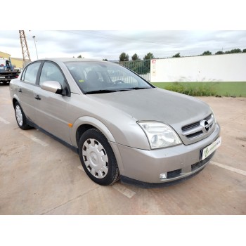 opel vectra c berlina del año 2002