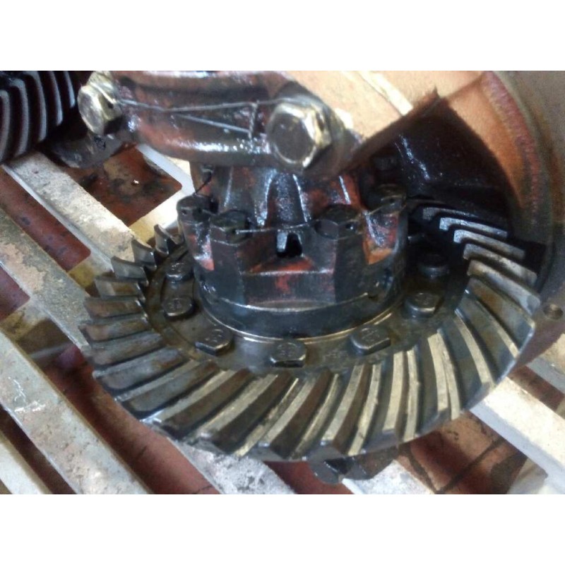 Recambio de grupo para nissan trucks l80.09 l80.14 referencia OEM IAM GD320 63011001D1 RATIO= 3.78/1=34/9 3