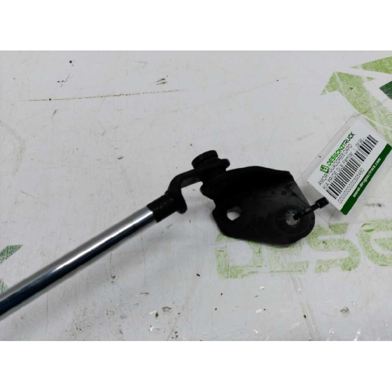 Recambio de amortiguadores capo para kia pride glxi familiar referencia OEM IAM 3