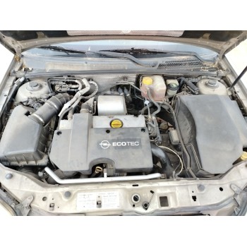 opel vectra c berlina del año 2002